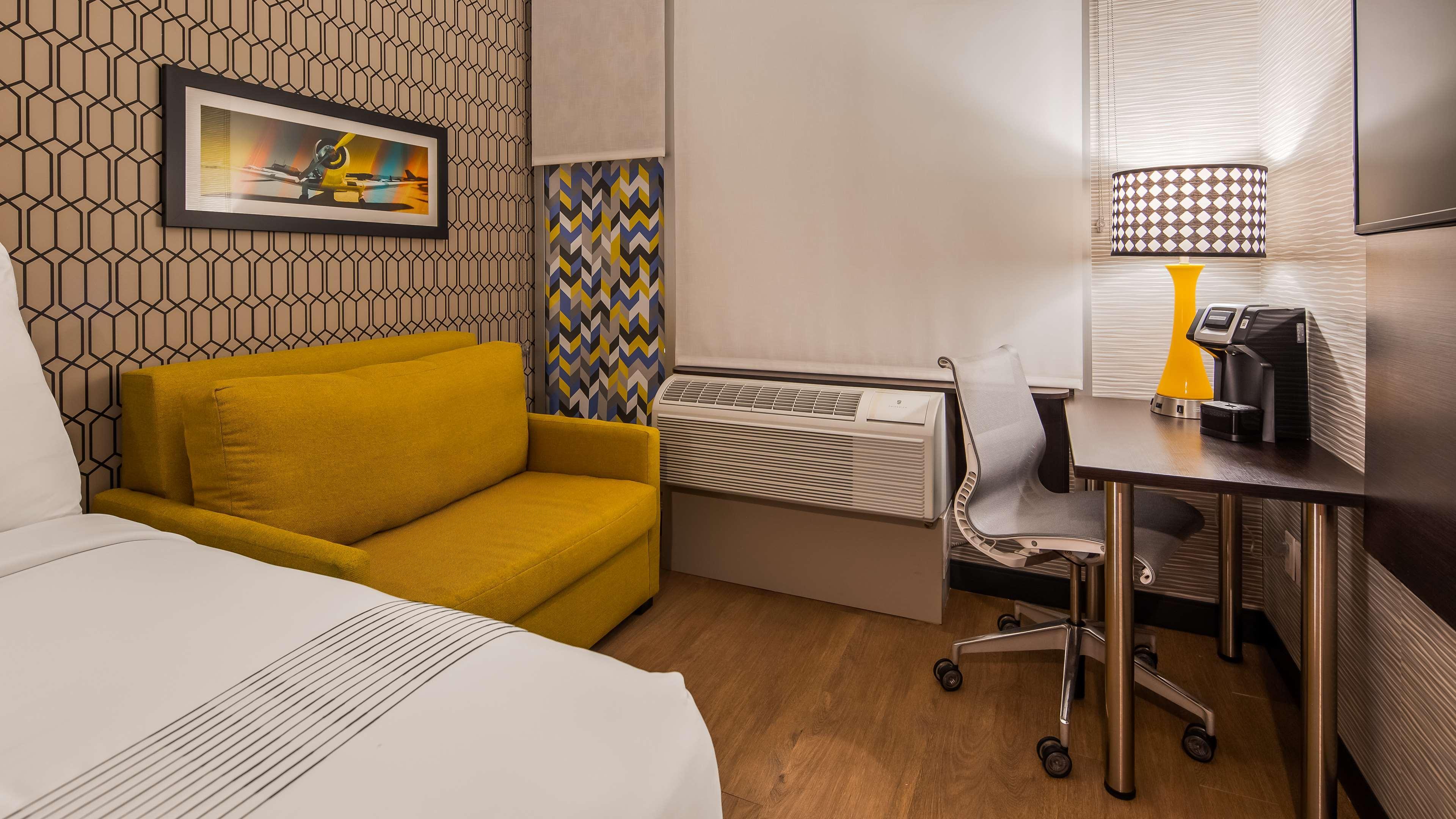 Glo Best Western Brooklyn Nyc New York Exterior foto