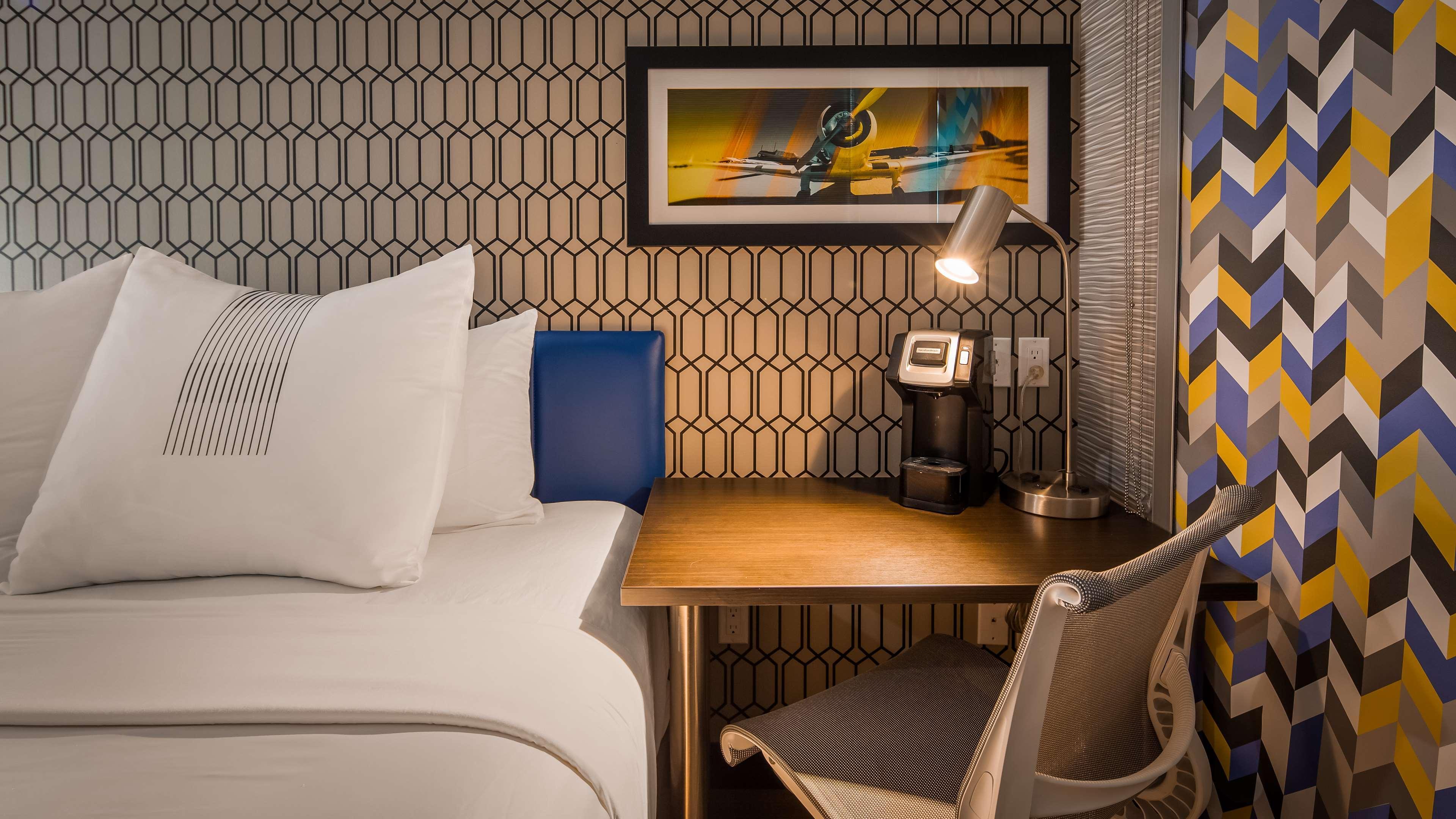 Glo Best Western Brooklyn Nyc New York Exterior foto