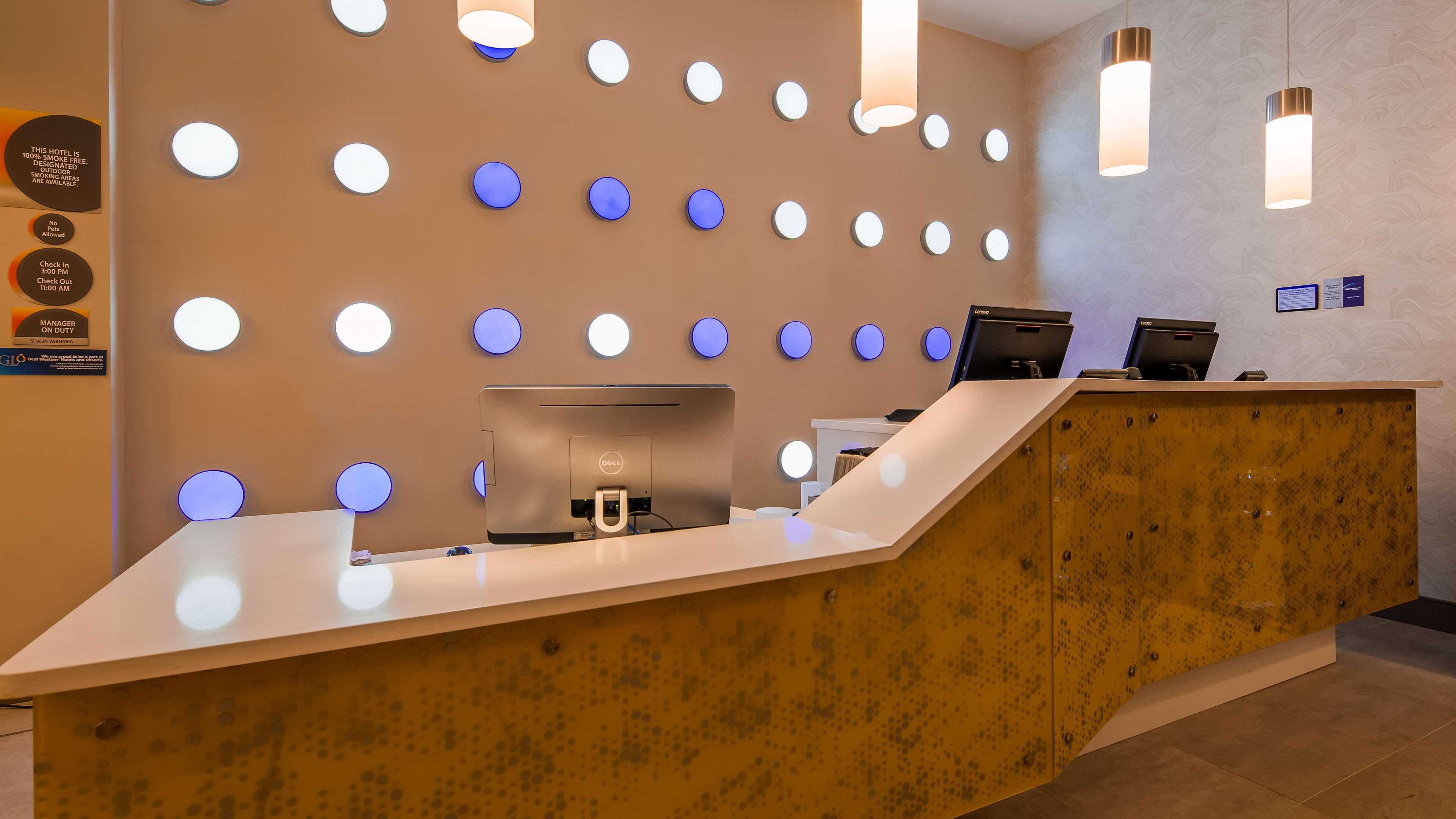 Glo Best Western Brooklyn Nyc New York Exterior foto
