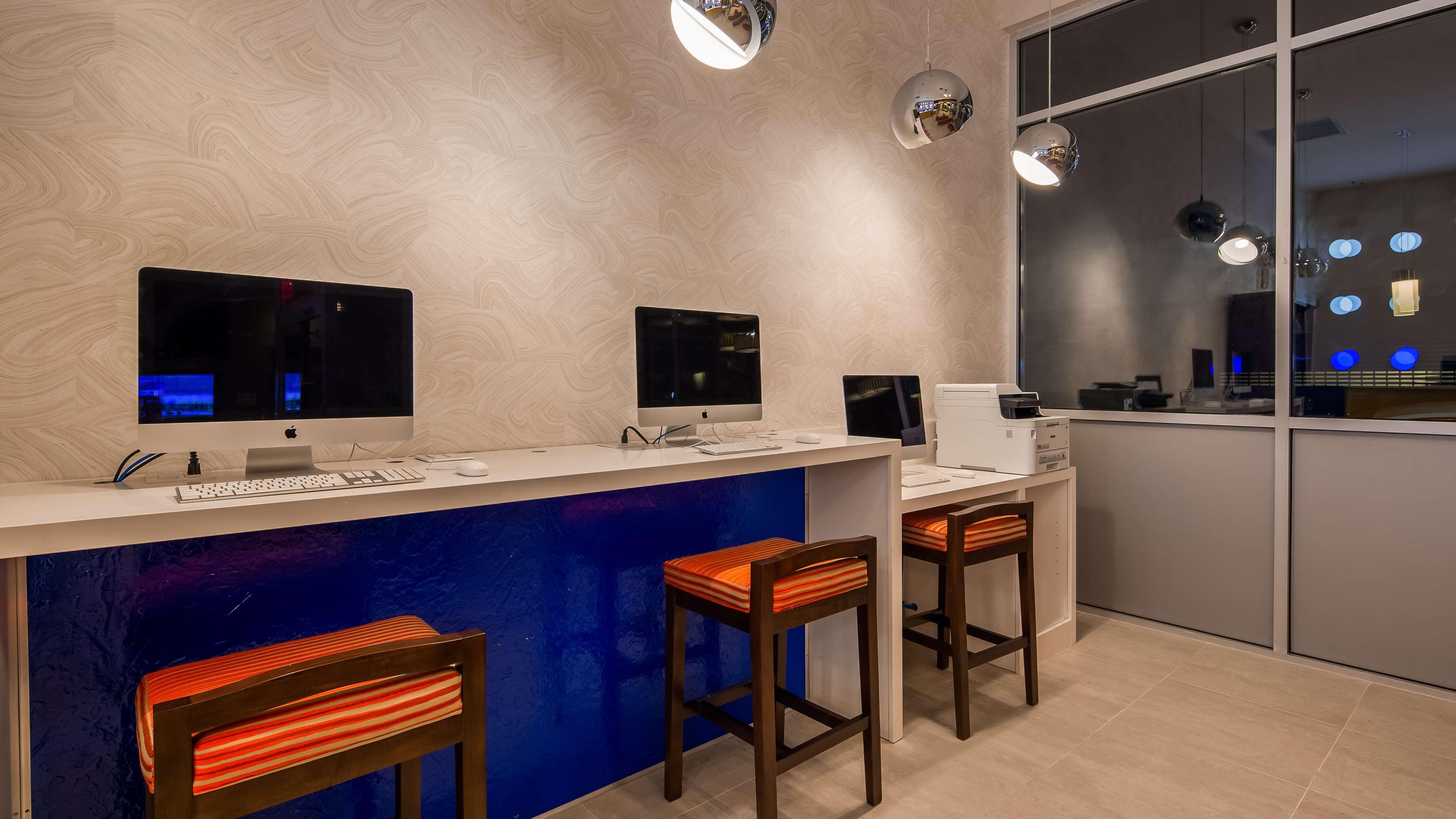Glo Best Western Brooklyn Nyc New York Exterior foto